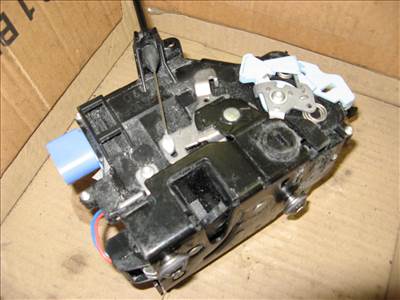 Skoda Octavia II jobb hátsó ajtózár eladó