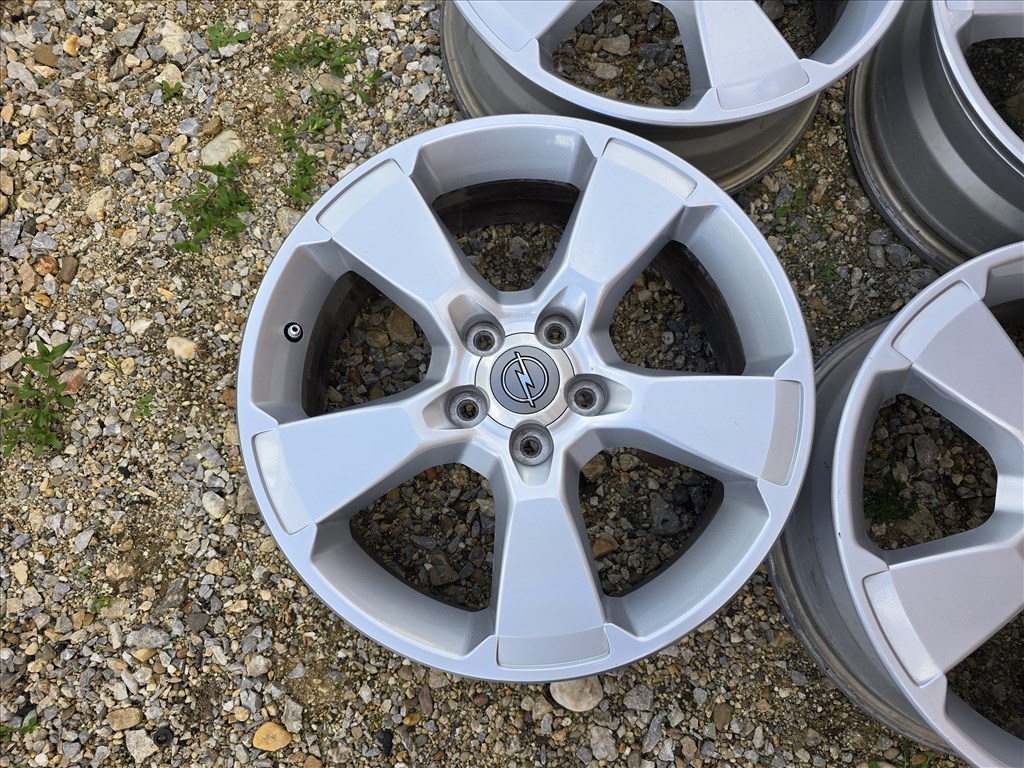  18-as,5x115-ös újszerű gyári Opel alufelni 5. kép
