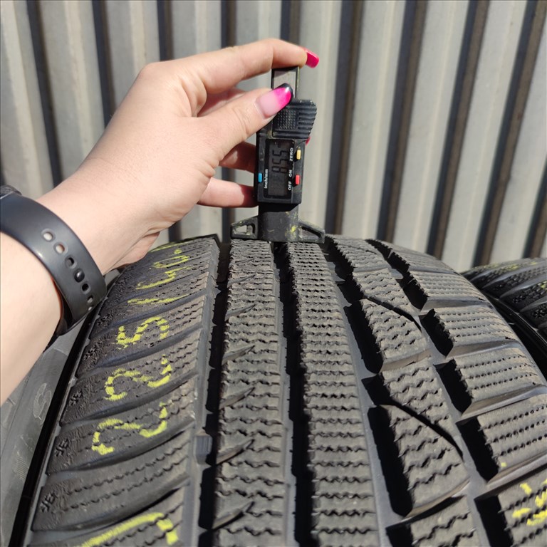 225/40 R18 Stratos téli gumi 99500ft a 4db/27/ 1. kép