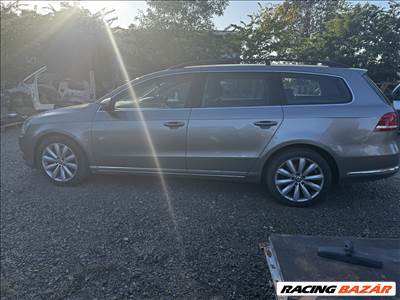 Volkswagen Passat B7 Bal első ajtó 