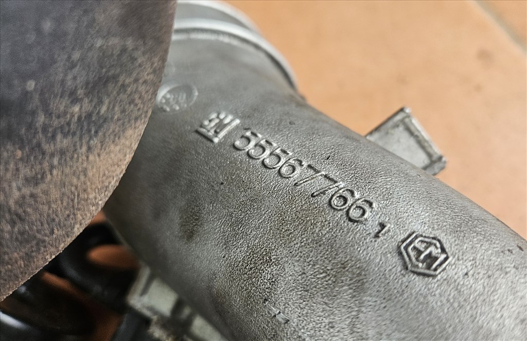 Opel Astra J 1.6 Turbo Turbó A16let  55567766 5. kép