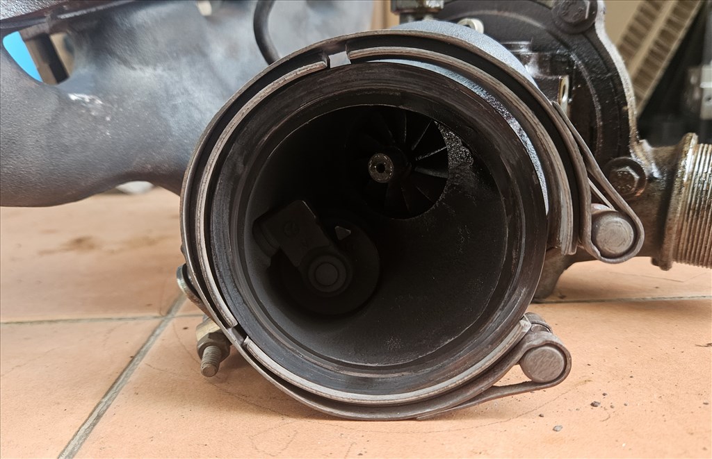 Opel Astra J 1.6 Turbo Turbó A16let  55567766 7. kép