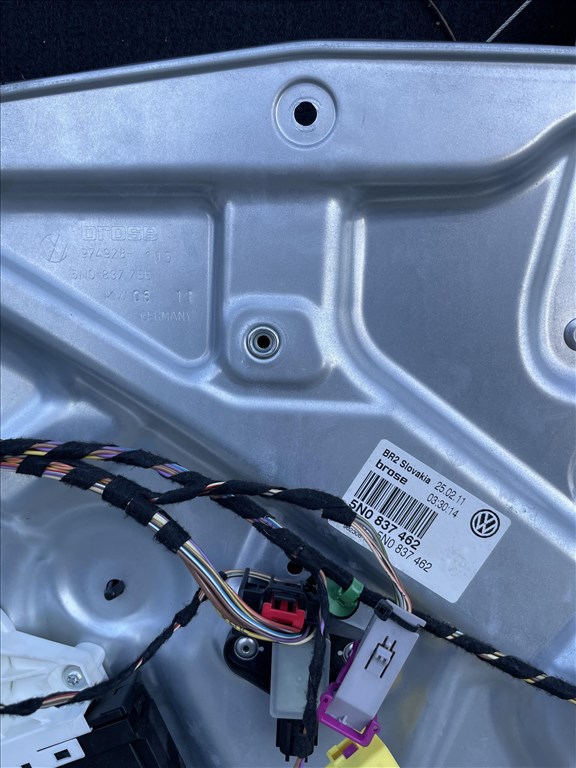 Volkswagen Tiguan I VW Tiguan ablakemelő szerkezet 2. kép