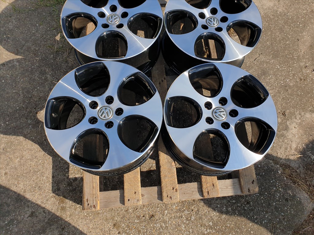 17" 5x112 Volkswagen Golf GTI 2. kép