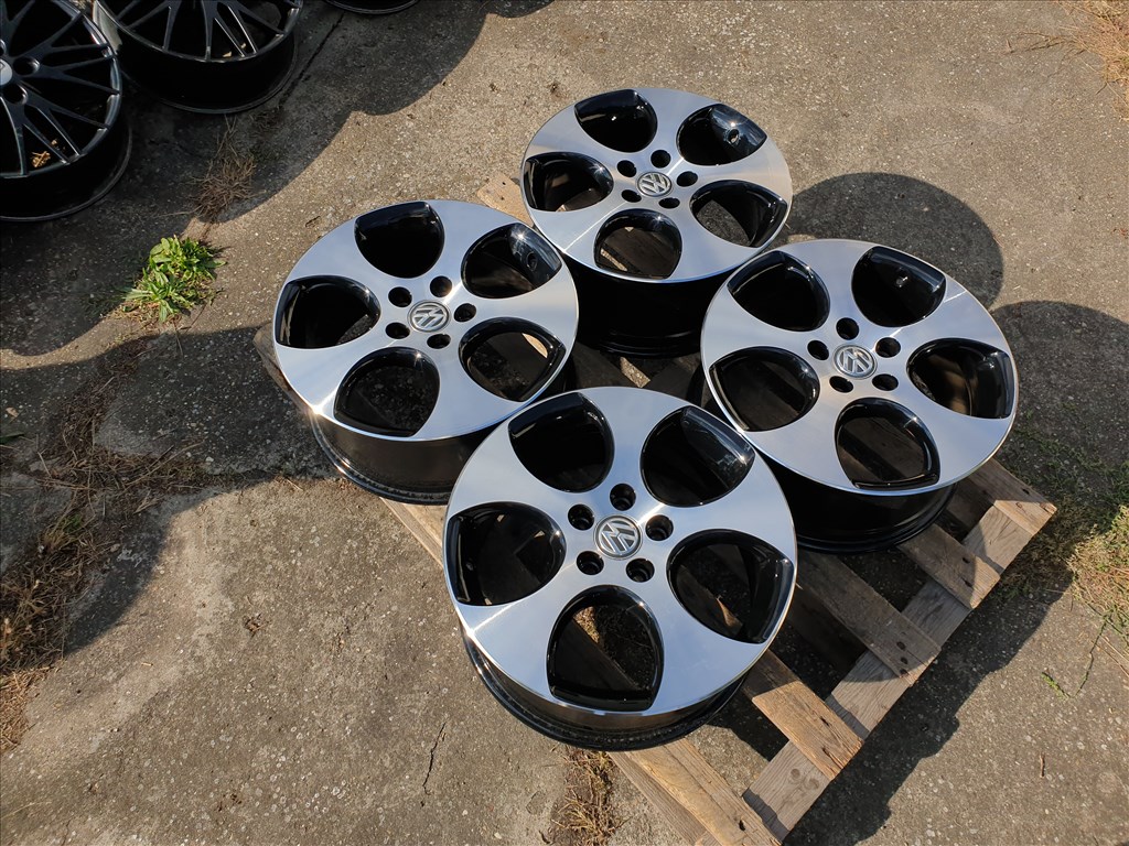 17" 5x112 Volkswagen Golf GTI 5. kép