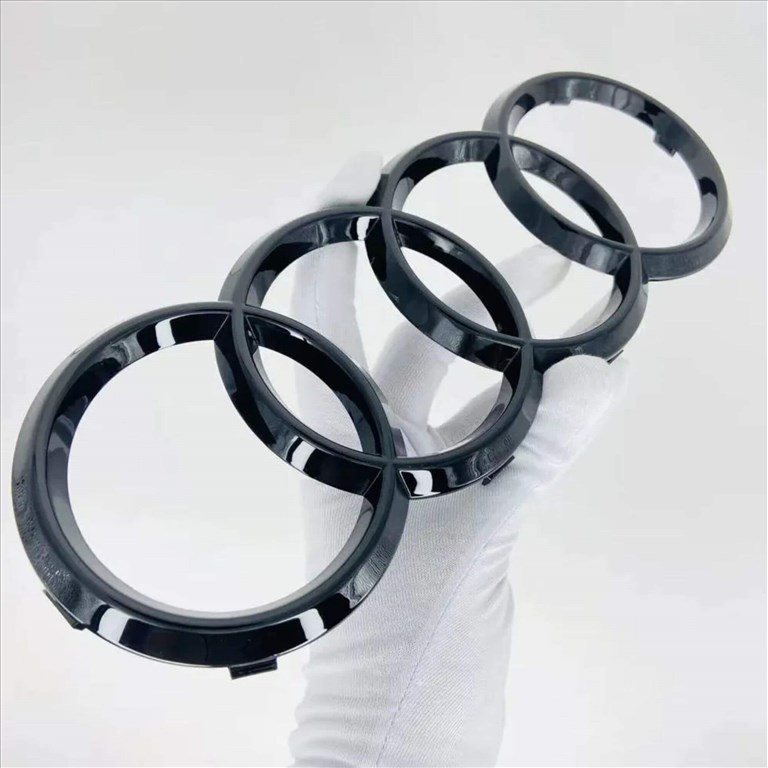 Audi első hűtőrács logó – Fényes fekete, 273 mm (Grill Rács Embléma) 6. kép