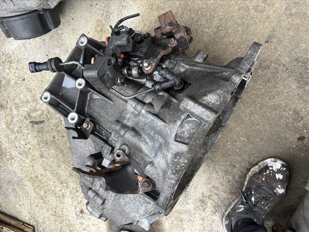 Ford Galaxy Mk2, Ford S-MAX Mk1 manuális váltó 6M2R-7F096-EA 1. kép