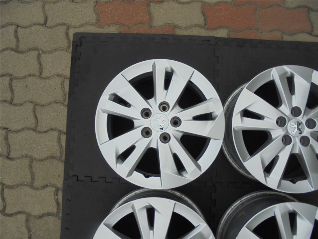  16-os 5 x 108-as újszerű gyári Peugeot alufelni eladó 2. kép