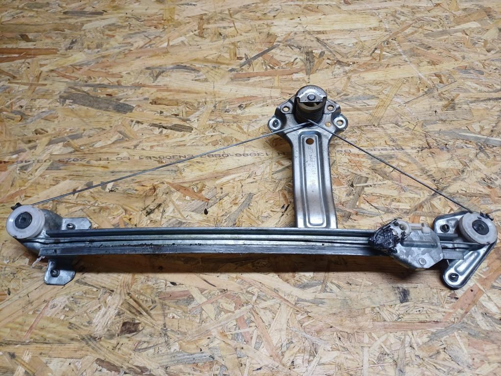 Opel Corsa C (2000-2010) Jobb Hátsó Ajtó Ablakemelő Szerkezet Mechanikus  2. kép