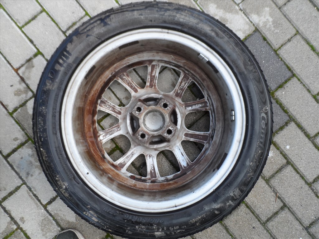  4x108 lyukosztású 16" használt Aez alufelni, rajta 205/50 használt Comforser nyári gumi gumi  10. kép