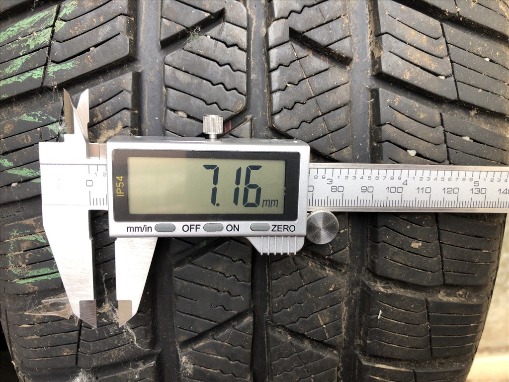  225/5517" újszerű Barum Polaris5 téli gumi 2db,7mm es minta 1. kép