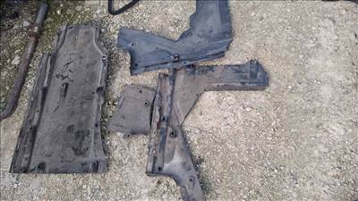 Audi A4 (B9) Jobb alvázvédő burkolat 