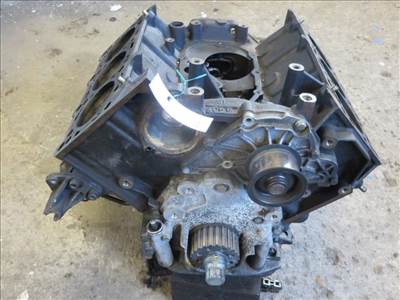 Audi A4 (8E B6) motorblokk fûzött hengerfej nélkül
