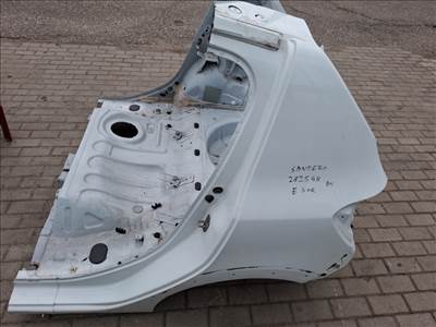 Dacia Sandero (B52) bal hátsó negyed
