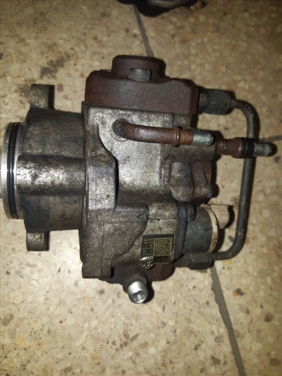 Ford Transit 06-13 Magasnyomású Szivattyú 6C1Q-98395-AE 2. kép