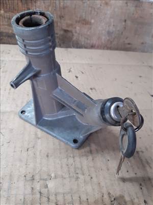 Volkswagen Polo I 75-81 Gyújtáskapcsoló 861 905 851 A