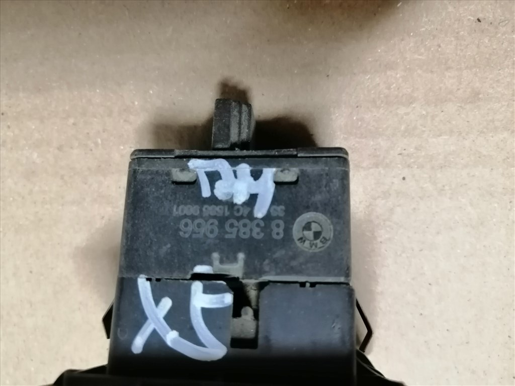 BMW X5 3.0i Jobb hátsó ablakemelő Kapcsoló  8385956 3. kép