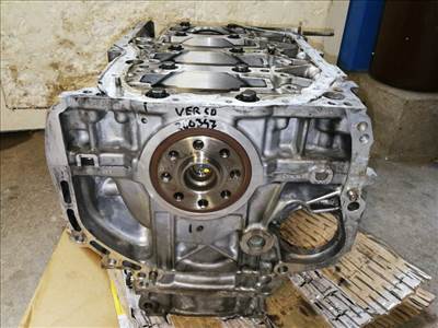 Toyota Verso  motorblokk fûzött hengerfej nélkül