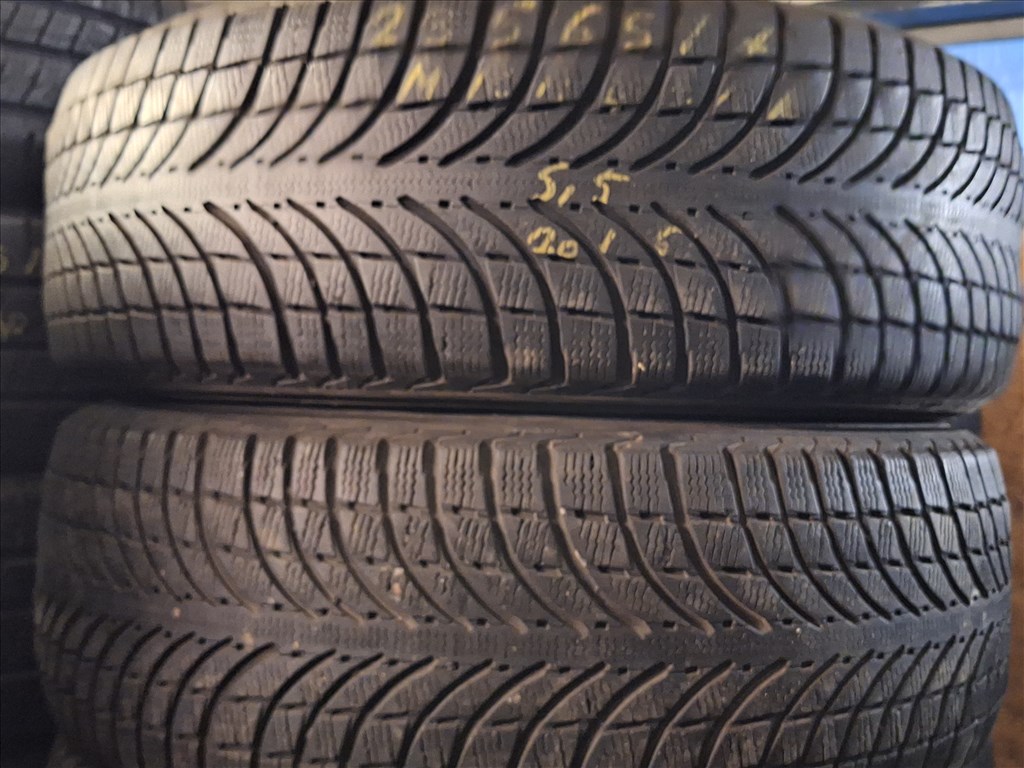  235/65/17" Michelin téli gumi  2. kép