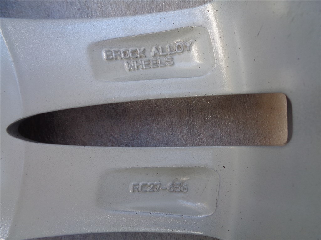 Subarura RC-D alufelni 16-os, 5×100-as, szenzorral újszerűen eladó. 10. kép