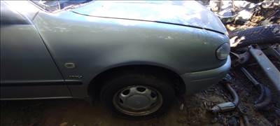 Toyota Corolla (E110) Jobb első sárvédő 