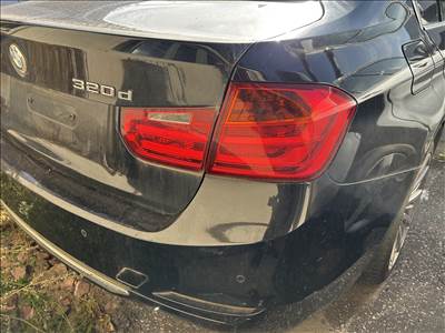 BMW 320 F30 jobb hátsó lámpa 