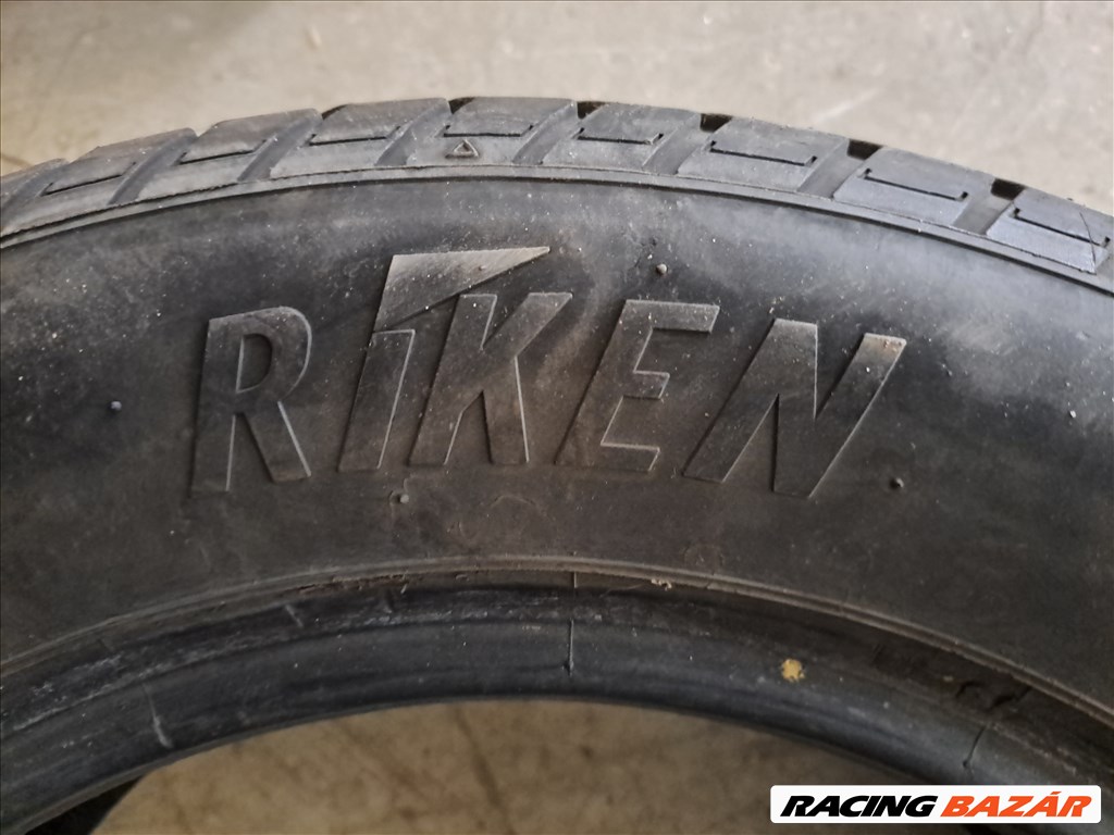 1db 195/60 R14 RIKEN Nyári gumi eladó!!! ára 3500Ft Állapota: 6-7mm minta 2. kép