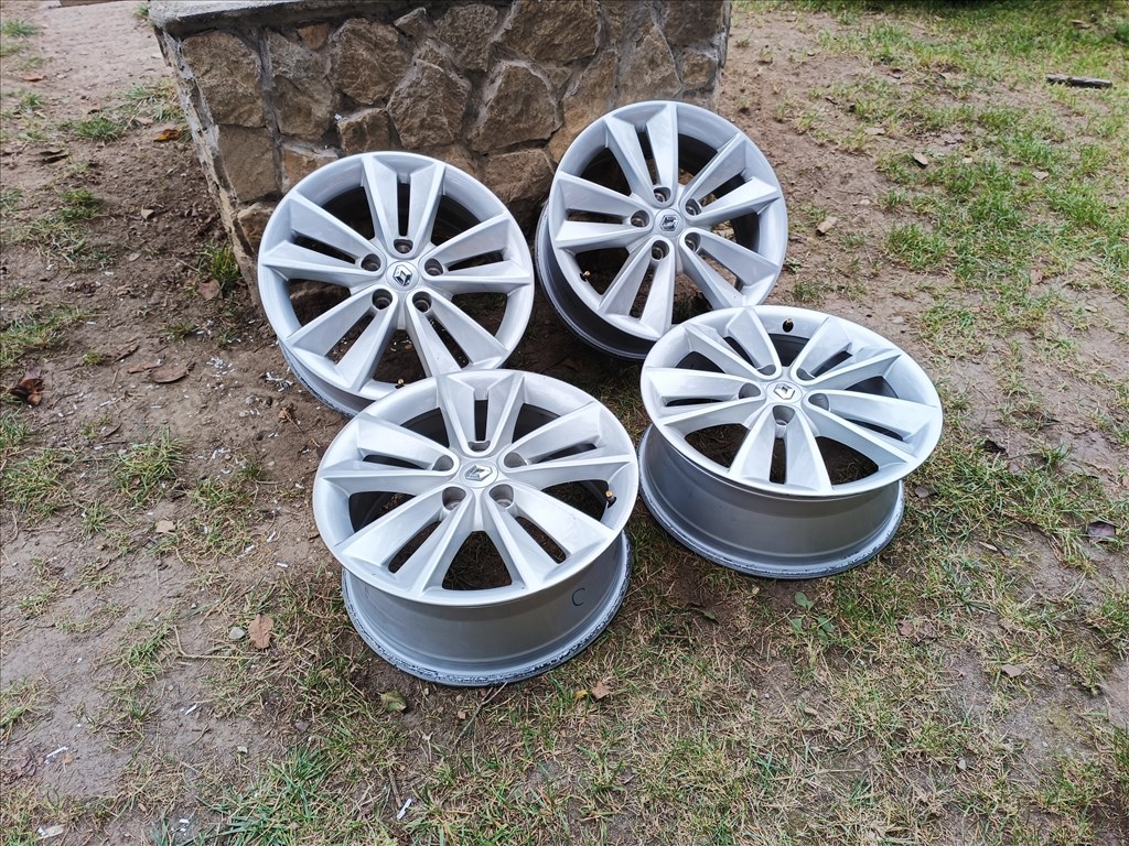  5x114.3 lyukosztású 7J 17" újszerű (gyári felni) alufelni 2. kép