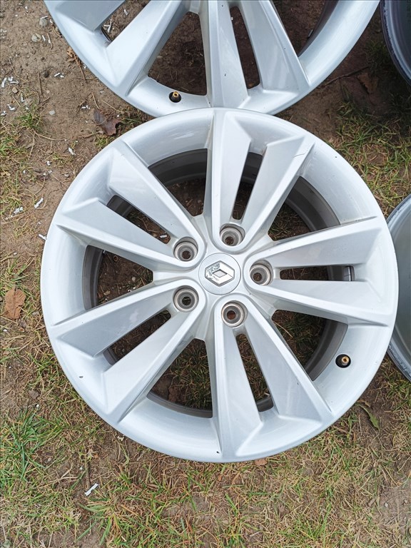  5x114.3 lyukosztású 7J 17" újszerű (gyári felni) alufelni 6. kép