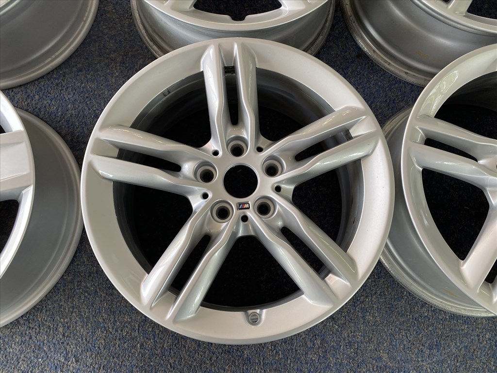 (3832) BMW 17 gyári alufelni felni, x1  1  2, Et 54 5. kép