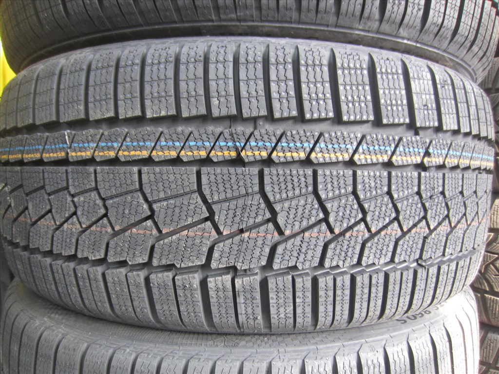  255/40/295/35 R22 CONTINENTAL WINTERCONTACT TS 860S 108V 3. kép