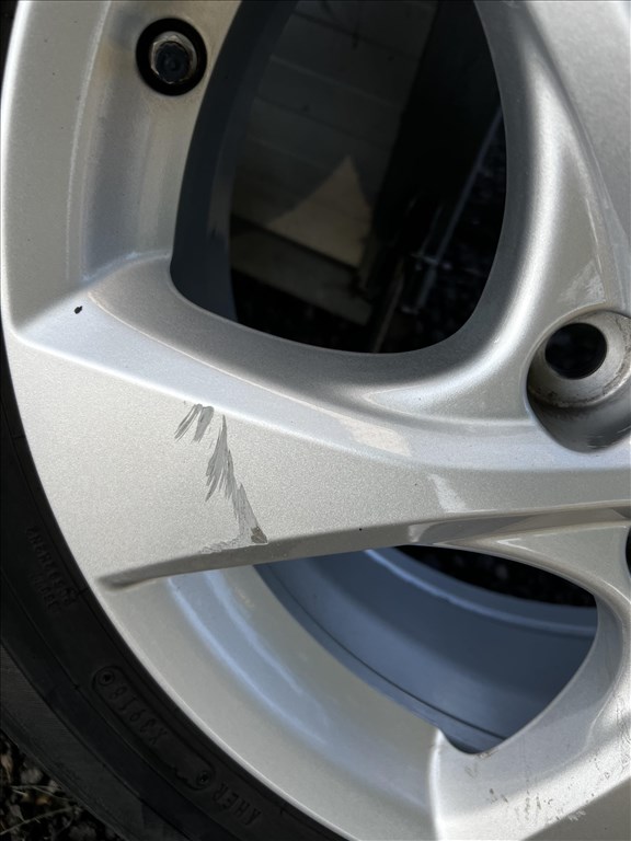  5x114.3 lyukosztású 6,5JJ 17" használt gyári alufelni 7. kép