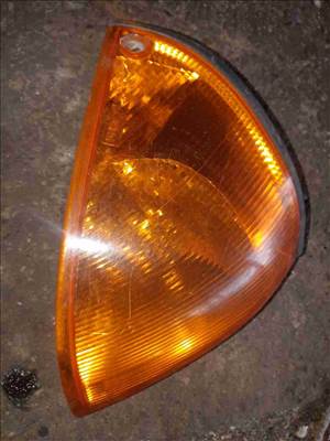 Suzuki Swift II 96-03 Jobb Első Index / Irányjelző