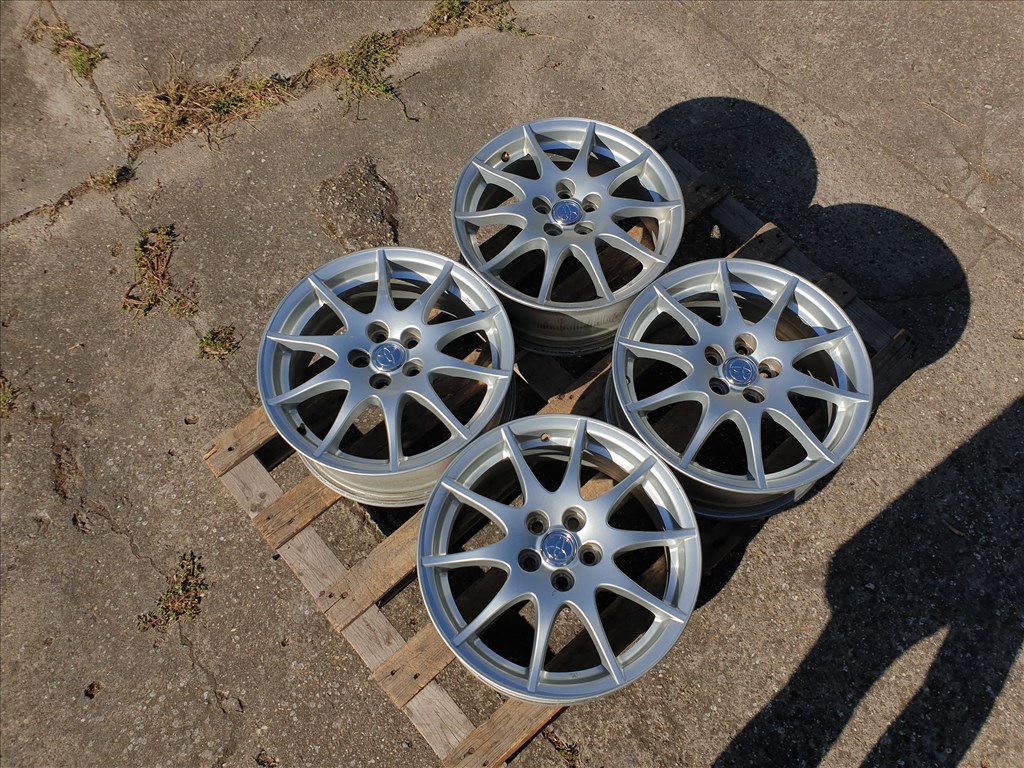 16" 5x100 Toyota 1. kép