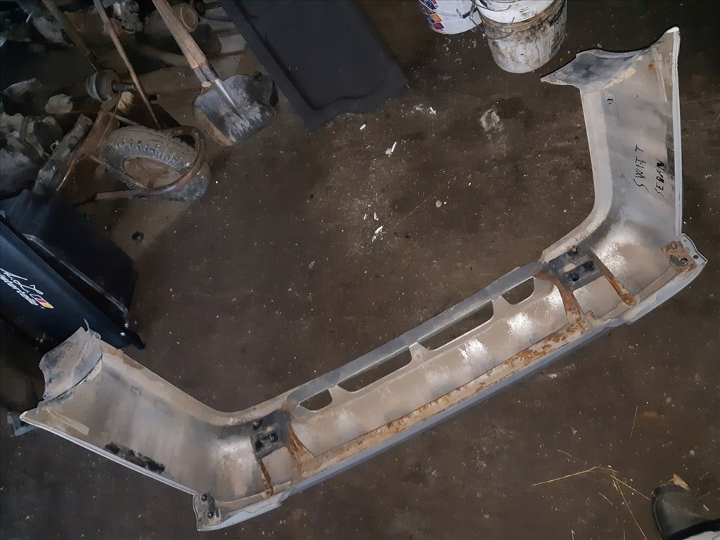 Suzuki Swift II 96-03 Hátsó Lökhárító 3. kép