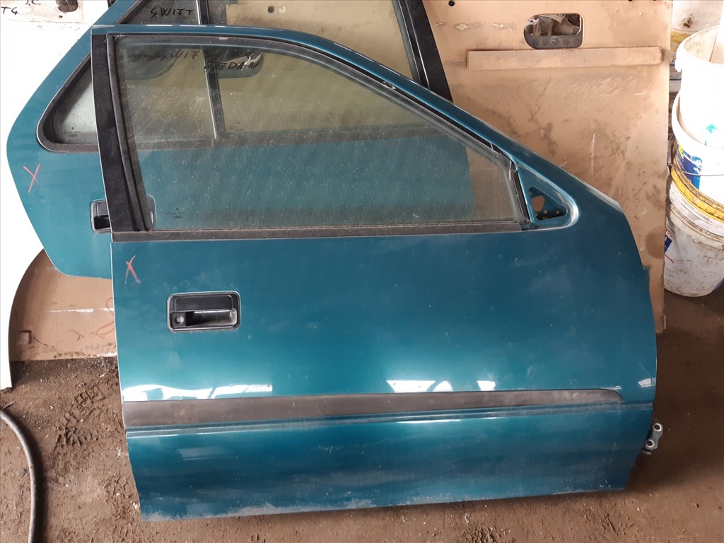 Suzuki Swift II 92-03 Jobb Elsõ Ajtó 1. kép