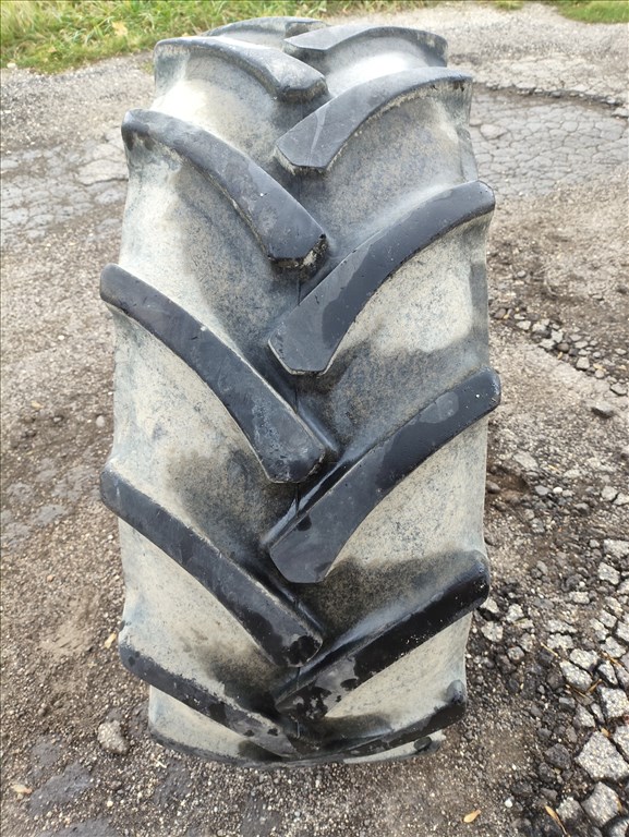 380/70 R24 használt Continental traktor gumi 380/70/24 380 70 R24 1. kép