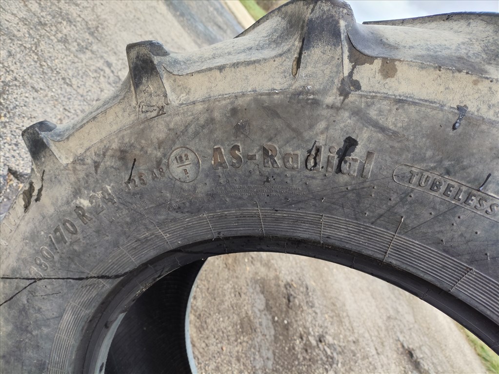 380/70 R24 használt Continental traktor gumi 380/70/24 380 70 R24 3. kép