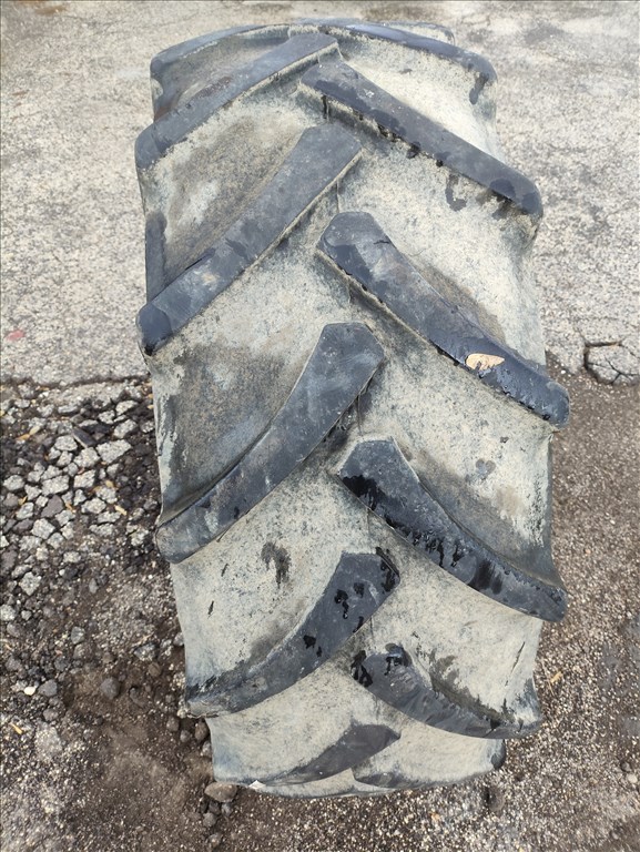 380/70 R24 használt Continental traktor gumi 380/70/24 380 70 R24 4. kép