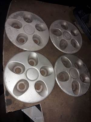 Iveco Daily Dísztárcsa Garnitúra 1325078080