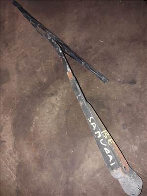 Suzuki Samurai Bal Első Ablaktörlő Kar