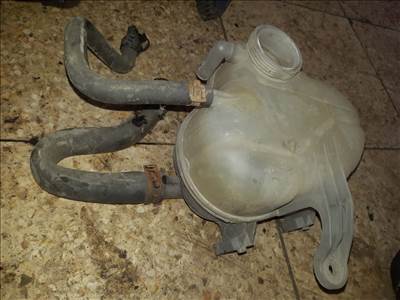 Opel Corsa D Kiegyenlítő Tartály 55702164