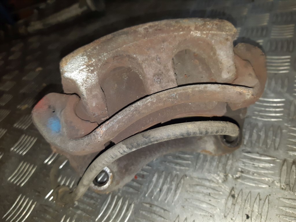 Renault Master 03-10 Jobb Elsõ Féknyereg 2. kép