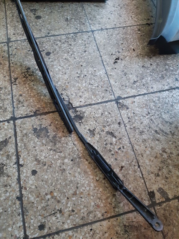 Opel Astra G Bal Elsõ Ablaktörlõ Kar 90 559 553 LH 1. kép