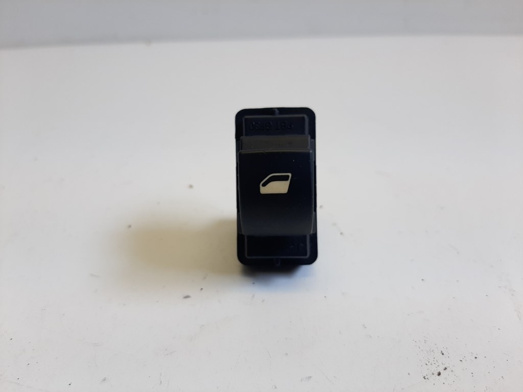 Peugeot 308 (T7) bal hátsó ablakemelõ kapcsoló 1. kép
