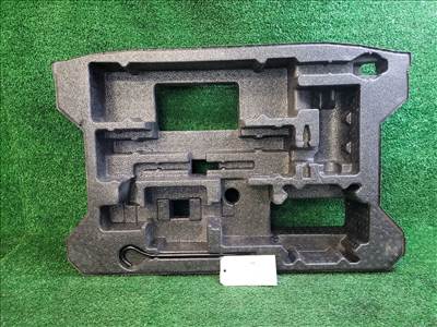 SUZUKI VITARA Pótkerék Szerszámtartó 7549161M00 7549174s00