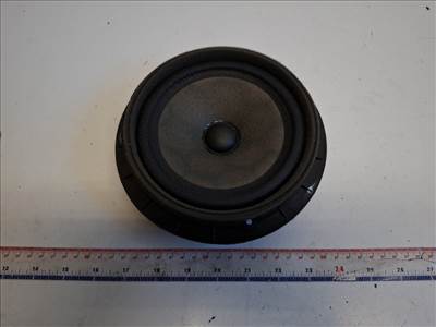 Suzuki Splash bal hátsó hangszóró