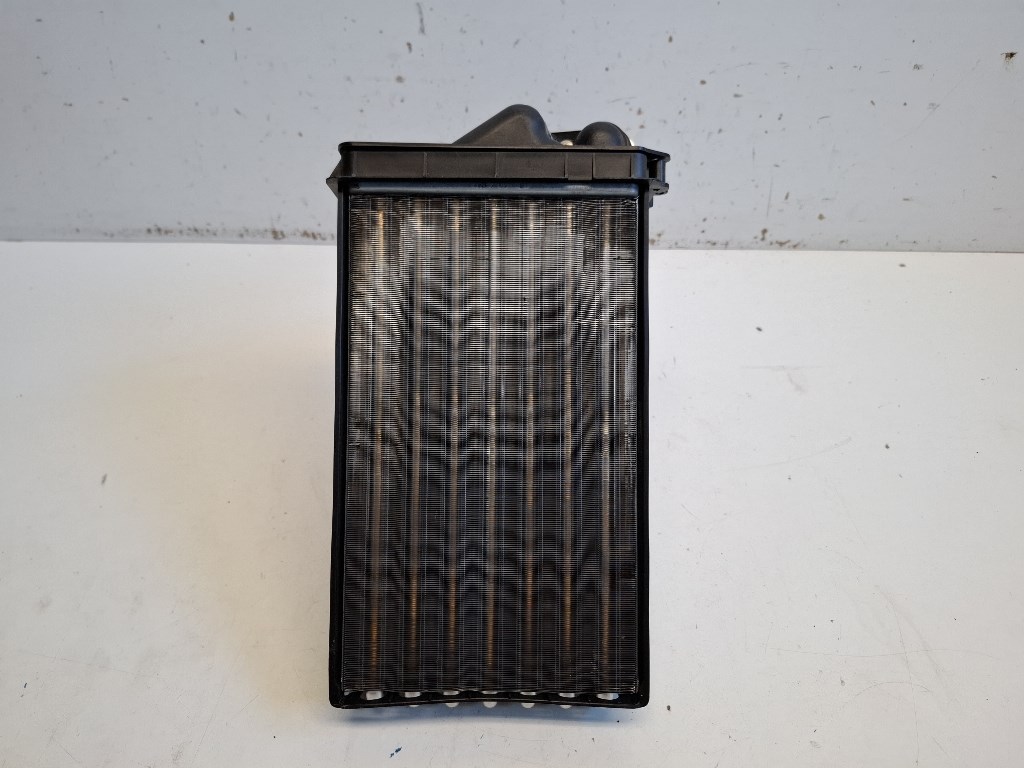 Toyota Aygo (AB10) fûtésradiátor vizes 2. kép