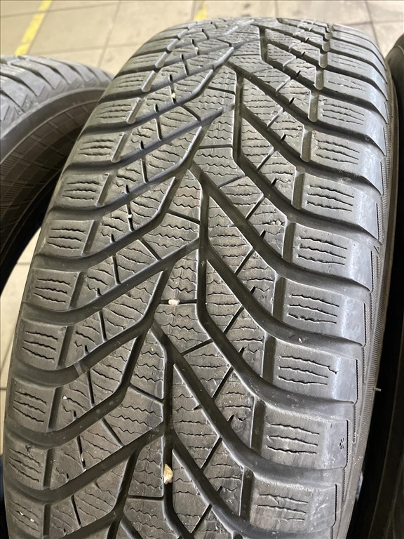  215/6016" használt Yokohama téli gumi gumi 2. kép