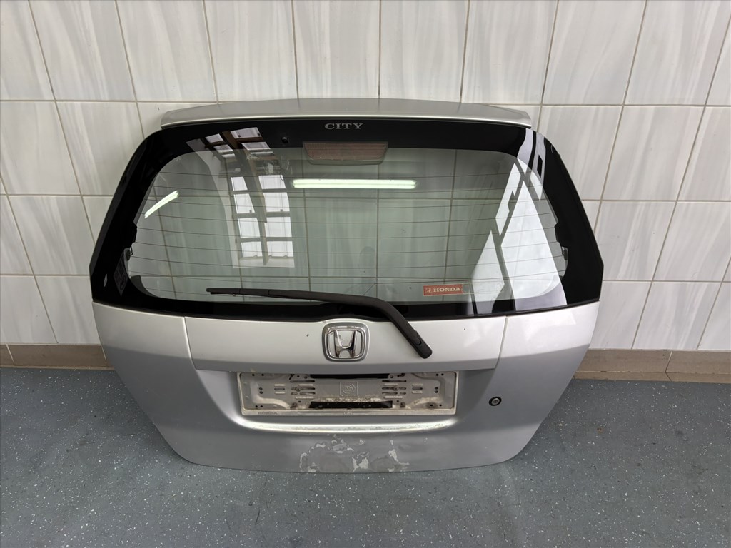 Honda Jazz II (GD) csomagtér ajtó (rozsdamentes) 1. kép
